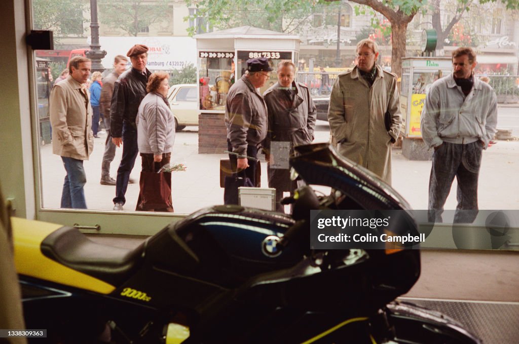 East and West Germans after the Fall