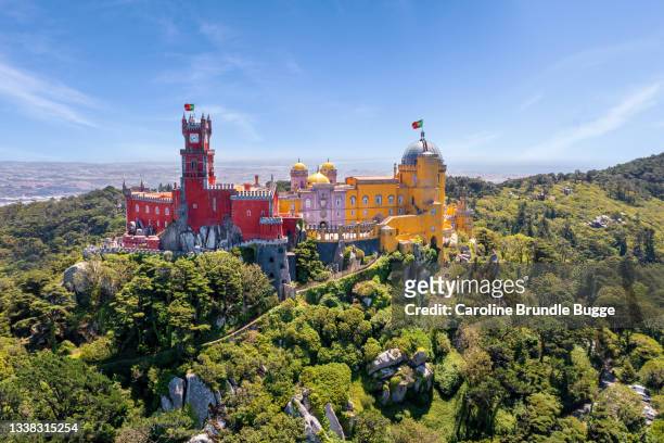 pena palace, sintra, portugal - royal parks stock pictures, royalty-free photos & images