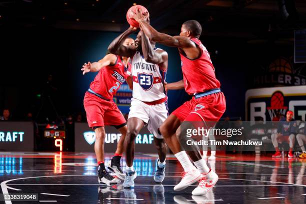 Jason Richardson of Tri-State dribbles the ball while being guarded by Jannero Pargo and Joe Johnson of the Triplets during the BIG3 - Championship...