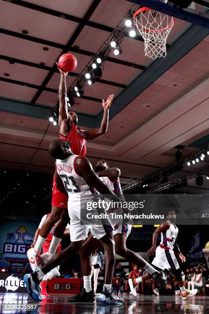 Joe Johnson of the Triplets attempts a shot while being guarded by Jason Richardson of Tri-State during the BIG3 - Championship at Atlantis Paradise...