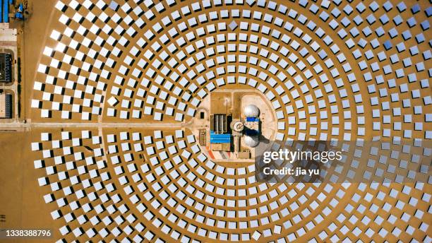 uav aerial photography, exterior view of dunhuang photothermal power station in gansu province. - solar energy dish 個照片及圖片檔