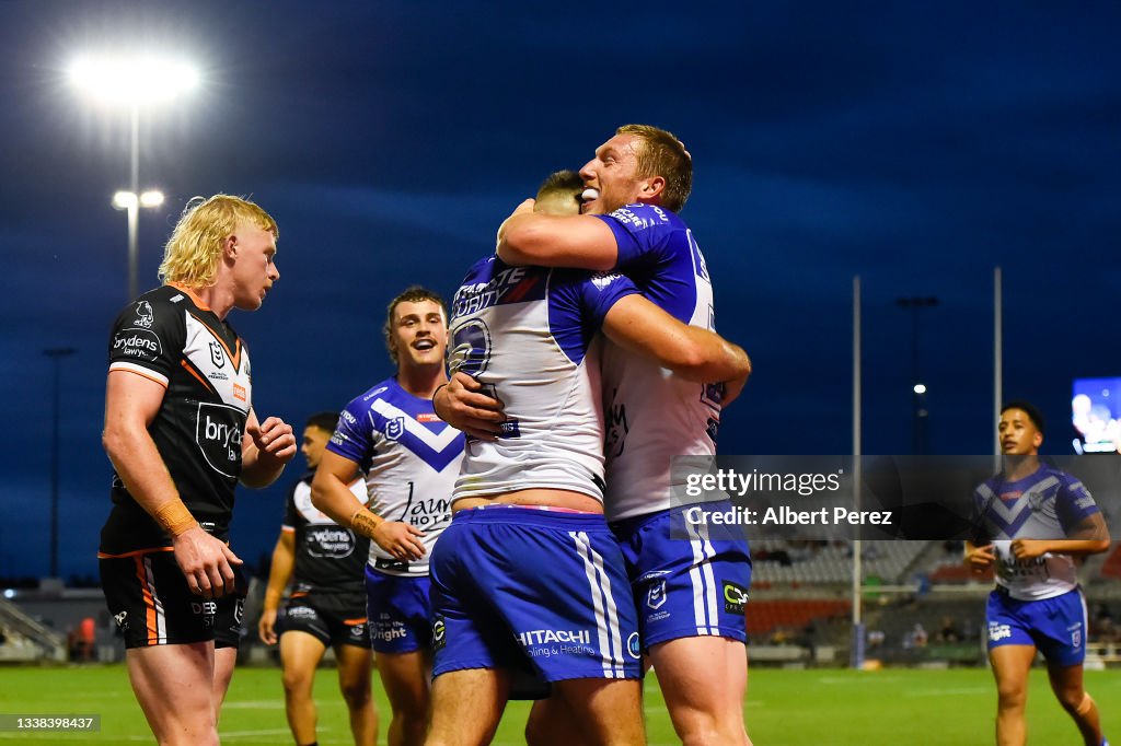 NRL Rd 25 - Wests Tigers v Bulldogs