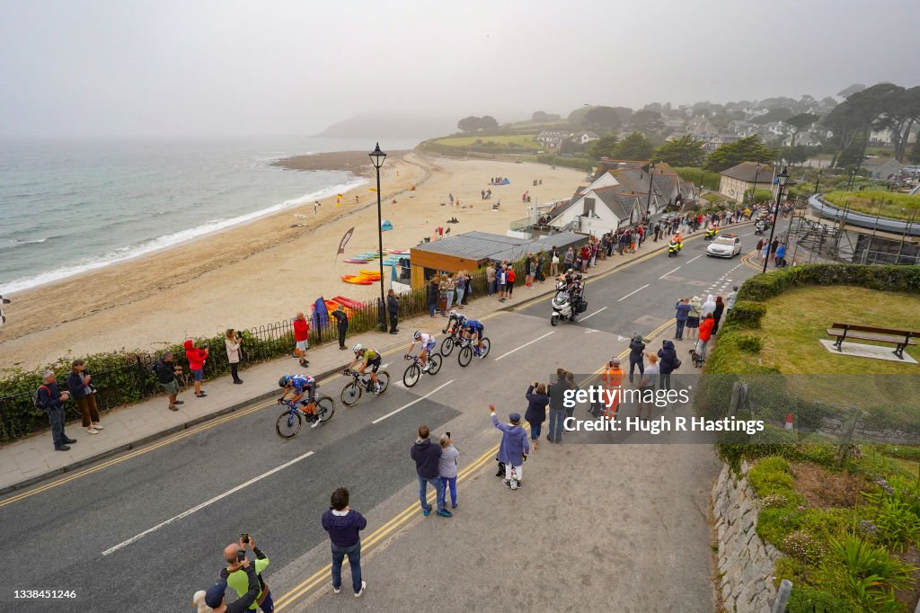 Tour Of Britain Passes Through Falmouth