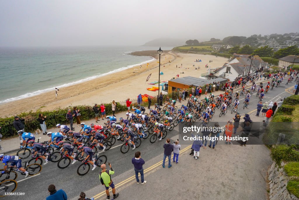 Tour Of Britain Passes Through Falmouth