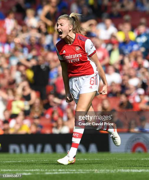 Leah Williamson of Arsenal celebrates at the full time whistle during the Barclays FA Women's Super League match between Arsenal Women and Chelsea...