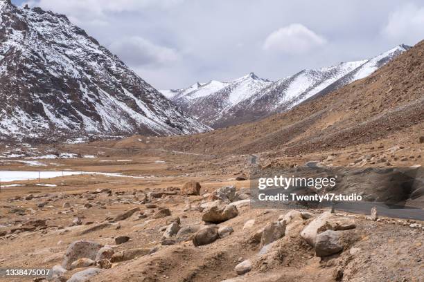 view of mountain rural road in ladakh region - leh stock pictures, royalty-free photos & images