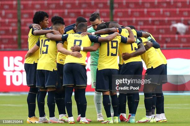 Players of Ecuador huddle before a match between Ecuador and Chile as part of South American Qualifiers for Qatar 2022 at Rodrigo Paz Delgado Stadium...