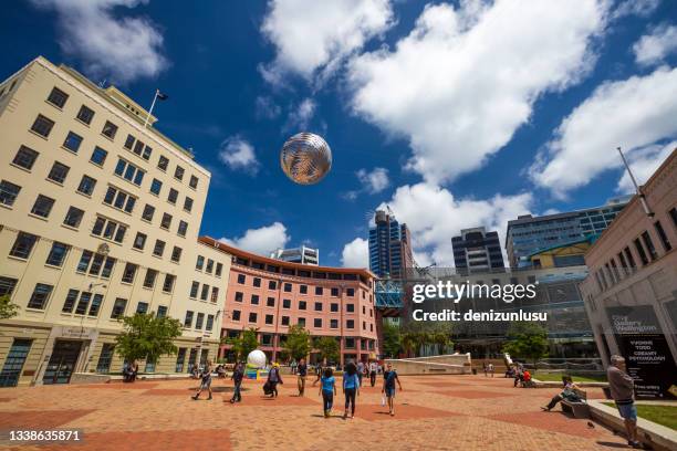 central business district in wellington, new zealand - wellington new zealand imagens e fotografias de stock