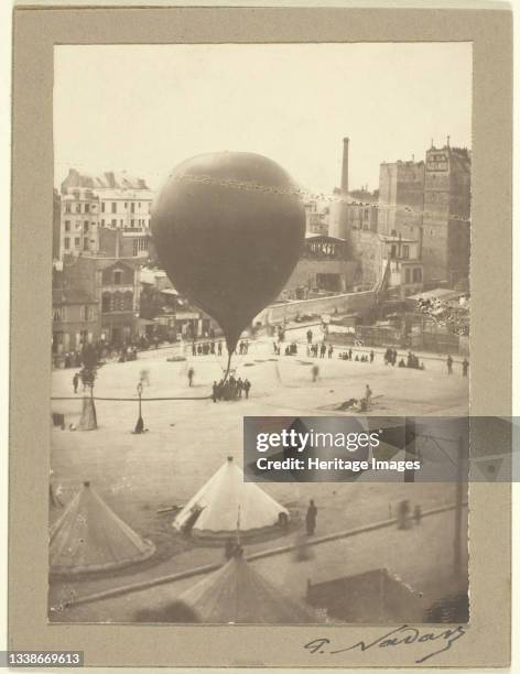 Le Neptune, Place Saint-Pierre à Montmartre, September 23, 1870. The Neptune leaves during the Siege of Paris, carrying 125 kg of mail. Gelatin...