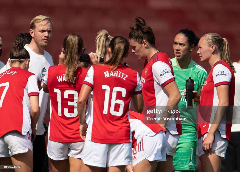 Arsenal Women v Chelsea Women - Barclays FA Women's Super League