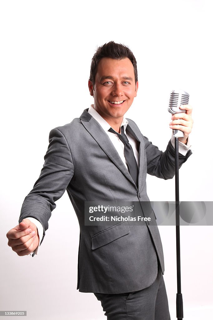 Swing Singer