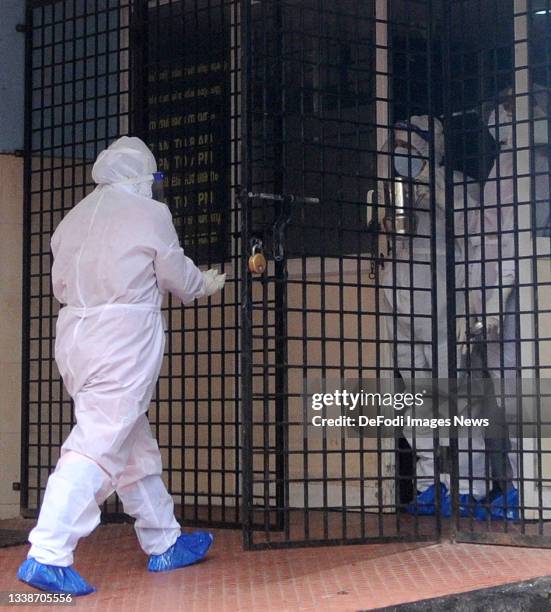 Kozhikode, India A health official stands outside the Kozhikode Medical College Hospital ward, which has been converted into a Nipah virus isolation...