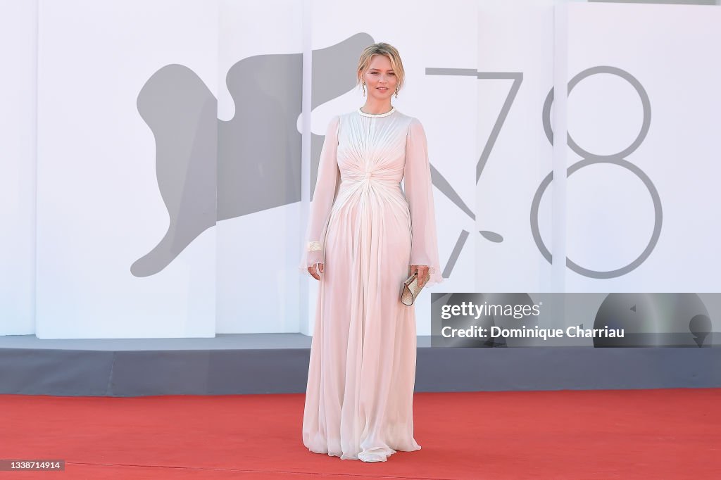 Virginie Efira attends the red carpet of the movie "L'Evenement