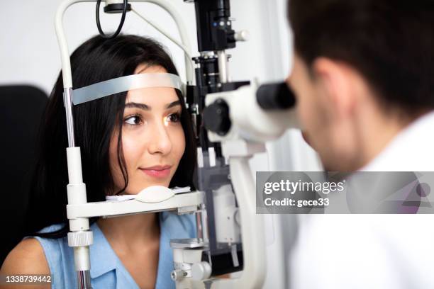Eye Refraction Test Photos and Premium High Res Pictures - Getty Images