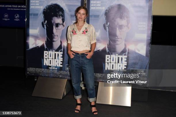 Actress Lou de Laage attends the "Boite Noire" premiere at UGC Cine Cite Des Halles on September 06, 2021 in Paris, France.