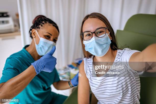 selfie - medical research mask stock pictures, royalty-free photos & images