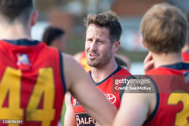 Matthew Rasheed Adelaide Adelaide Crows SANFL Captain Matthew Wright speaks with teammates ...