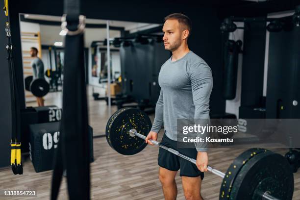 only focused to success - deadlift stock pictures, royalty-free photos & images