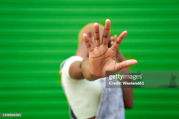 Hand Stop Side Hand Stop Side View Photos and Premium High Res Pictures - Getty Images