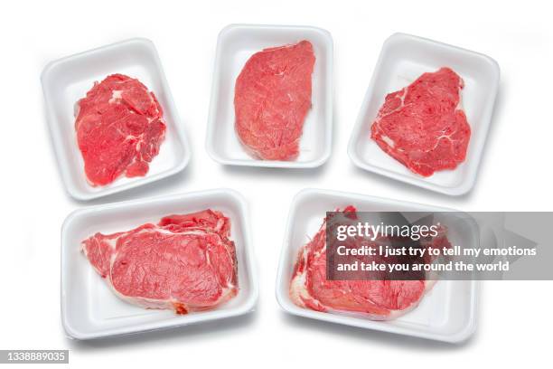 tuscan meats beef trays for sale - italy - ground beef stew stockfoto's en -beelden