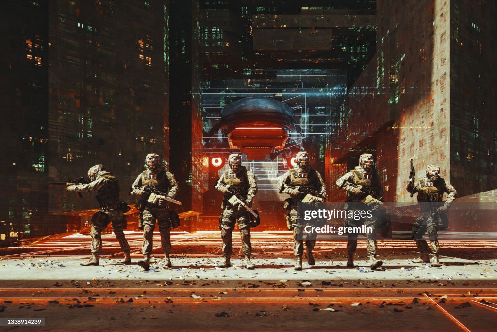 Soldats futuristes dans la ville