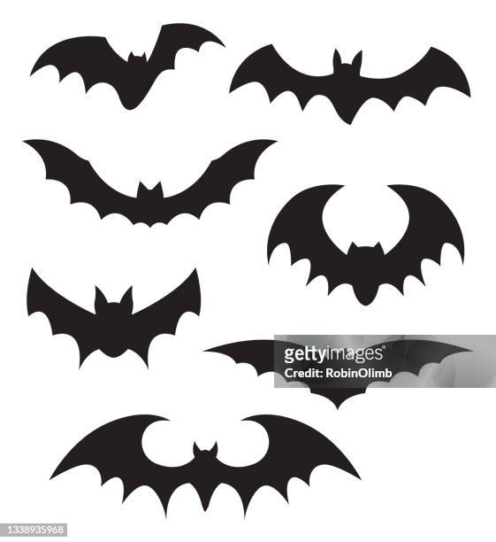 ilustraciones, imágenes clip art, dibujos animados e iconos de stock de siete siluetas de murciélagos - cartoon halloween