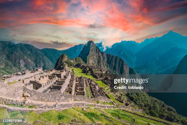 machu picchu inca ruins - spanish royals meet president of peru stockfoto's en -beelden