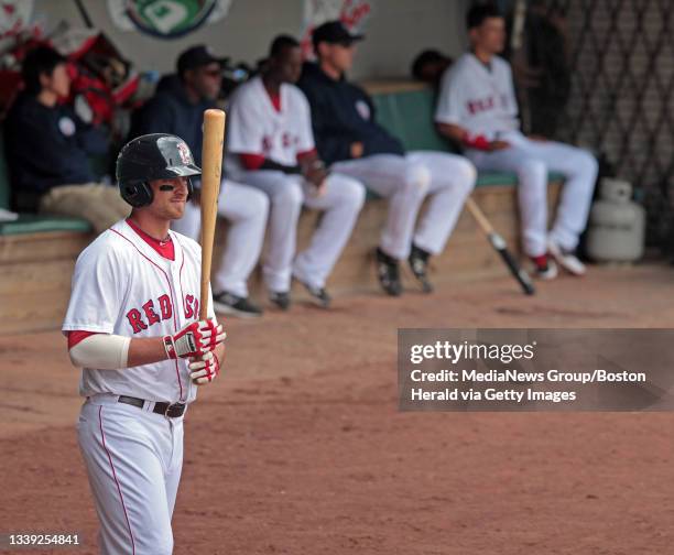 Pawtucket, RI)Pawtucket Red Sox third baseman Will Middlebrooks warms up in the on deck circle during a game at McCoy Stadium in Pawtucket, RI . ....