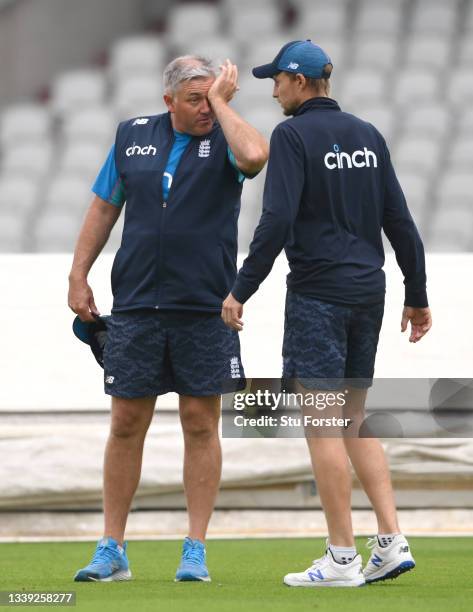England captain Joe Root and head coach Chris Silverwood chatting during England nets ahead of the 5th and final test match against India at Old...