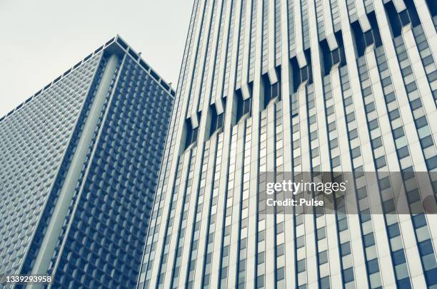 office buildings - bank of manhattan trust center photos stock pictures, royalty-free photos & images