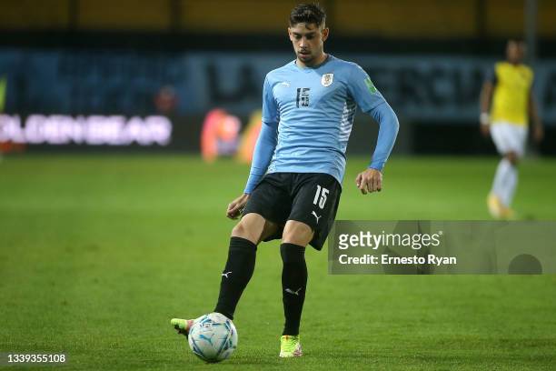 Federico Valverde of Uruguay kicks the ball during a match between Uruguay and Ecuador as part of South American Qualifiers for Qatar 2022 at Campeon...
