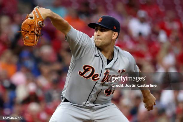 Matthew Boyd of the Detroit Tigers throws a pitch in the game against the Cincinnati Reds at Great American Ball Park on September 04, 2021 in...