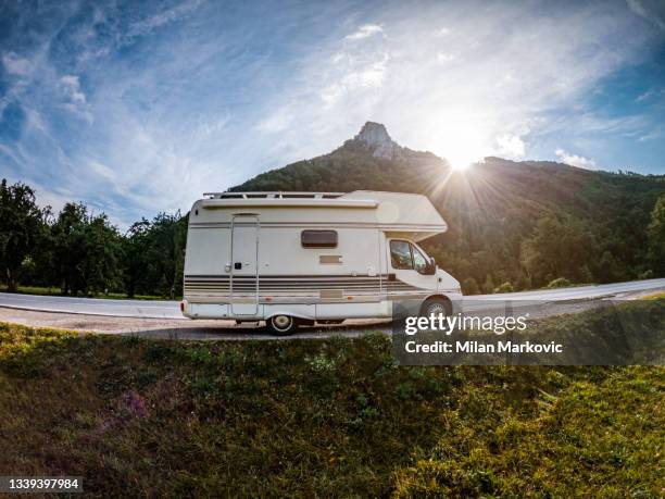 rv camper - fill your vacation, travel by caravan - rv stock pictures, royalty-free photos & images