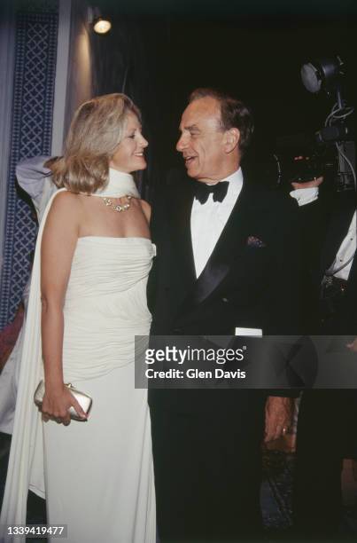 Rupert Murdoch et sa femme Anna Murdoch, lors de la réception à l'occasion du 70ème anniversaire de Malcolm Forbes à Tanger.