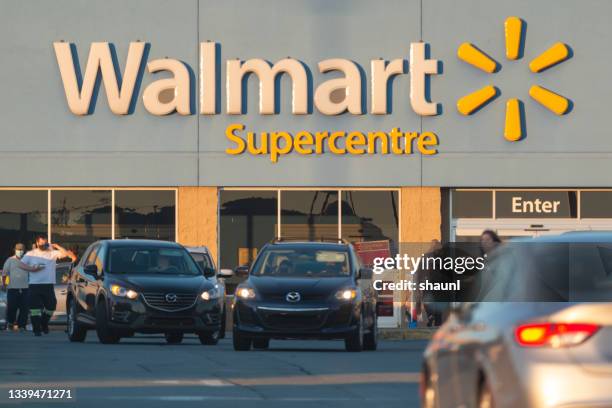 Walmart Canada Photo Photos and Premium High Res Pictures - Getty Images