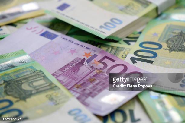 euro banknotes - number 500 stock pictures, royalty-free photos & images