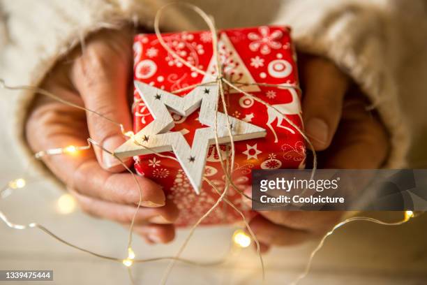 christmas present - gift bag stock pictures, royalty-free photos & images