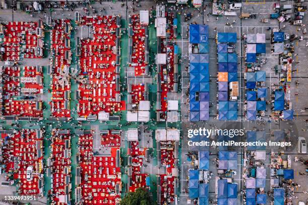 top view of market and crowd of people - beijing people stock pictures, royalty-free photos & images