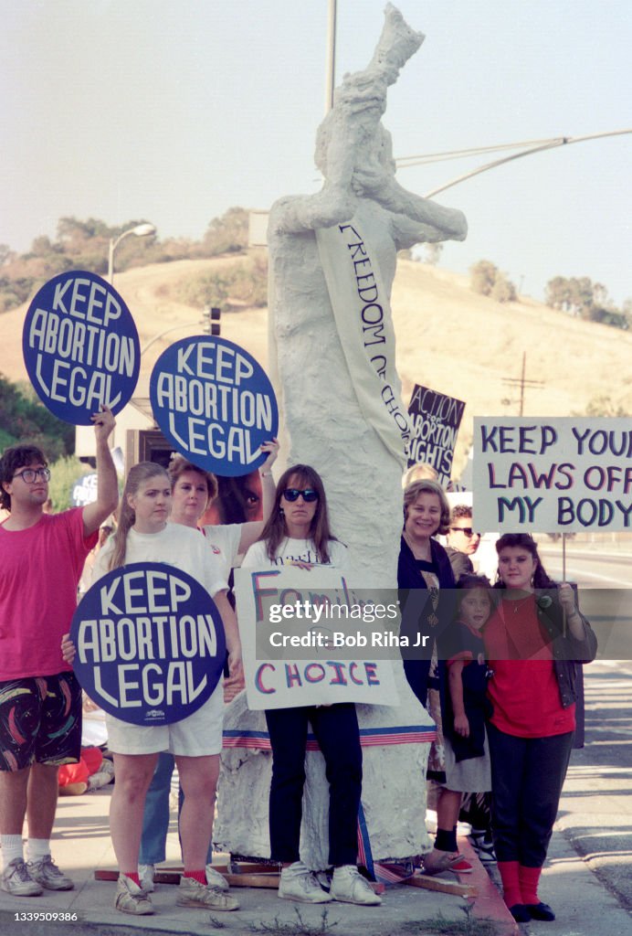 Roe vs Wade - Norma McCorvey and Gloria Allred - Pro Choice Supporters