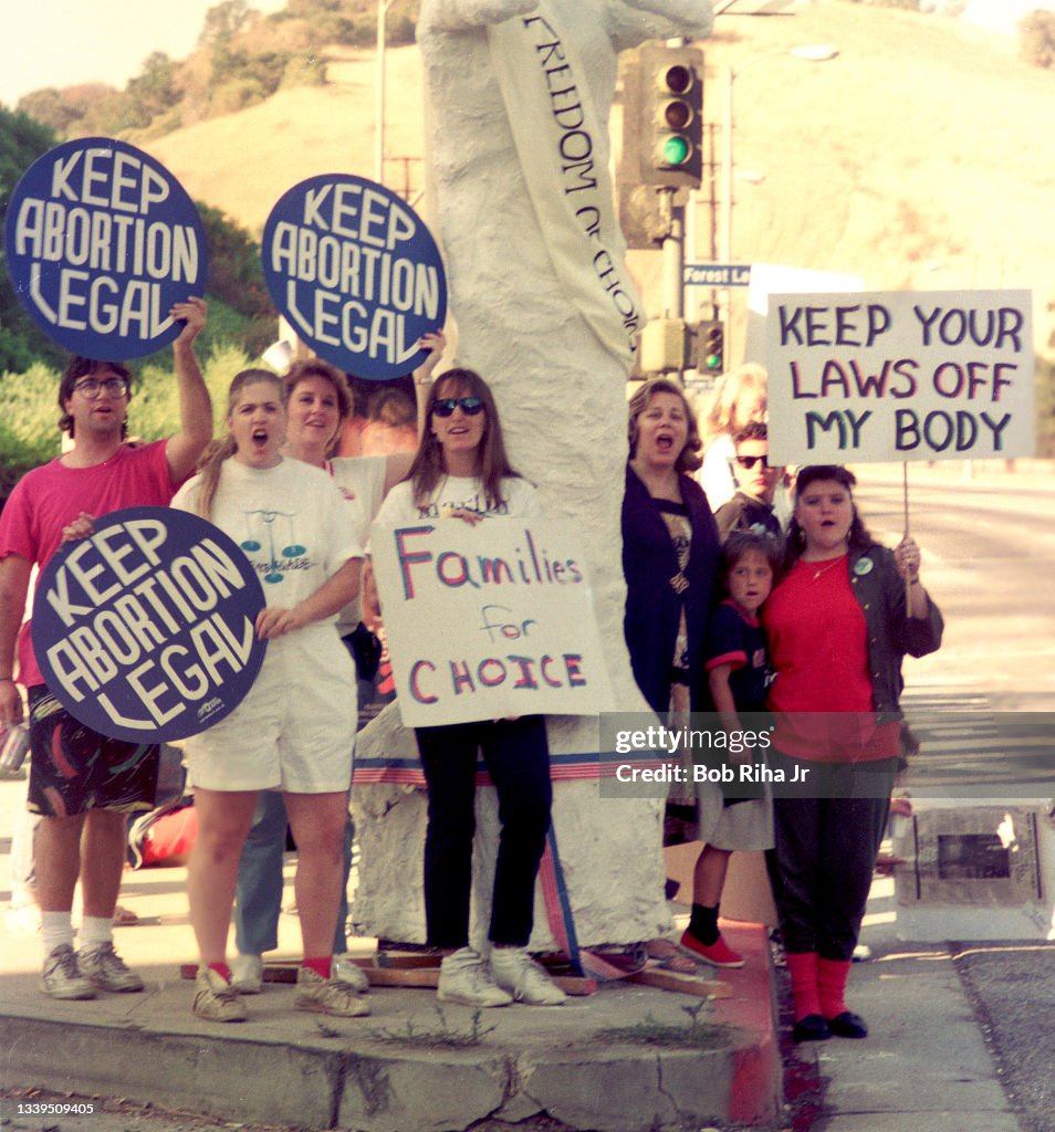 Roe vs Wade - Norma McCorvey and Gloria Allred - Pro Choice Supporters