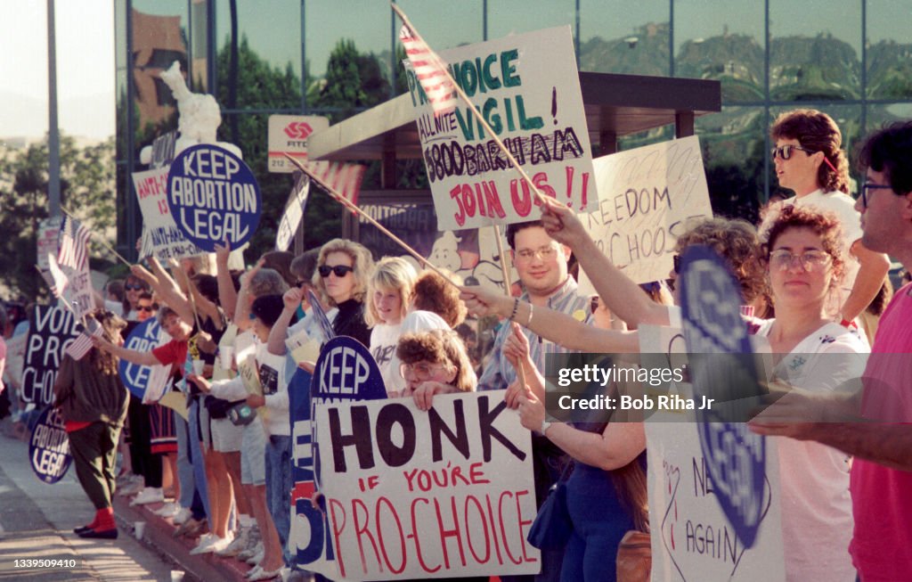 Roe vs Wade - Norma McCorvey and Gloria Allred - Pro Choice Supporters