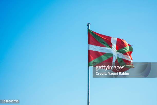 Pflag Basque 2,902 Basque Flag Stock Photos, High-Res Pictures, and Images - Getty ...