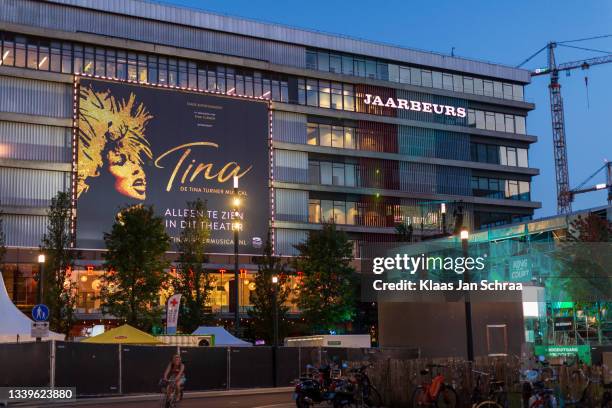 dutch conference centre jaarbeurs in utrecht at night - world expo continues stock pictures, royalty-free photos & images