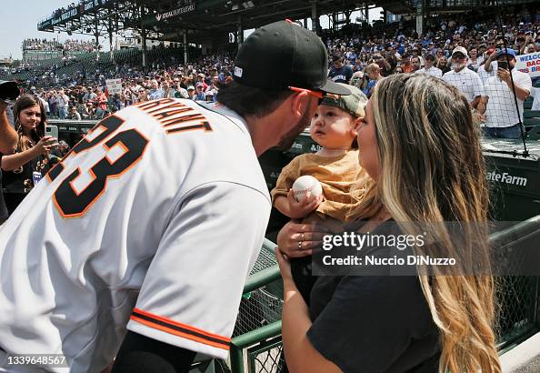 Kris Bryant of the San Francisco Giants kisses his son Kyler Lee... News  Photo - Getty Images