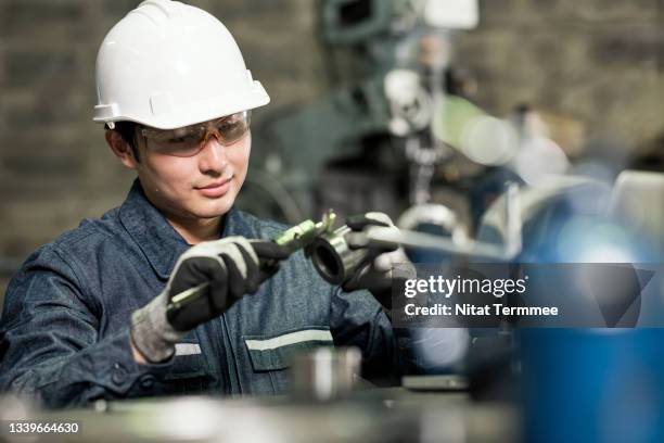 Problem Solving Machining Machining Complex Photos and Premium High Res Pictures - Getty Images