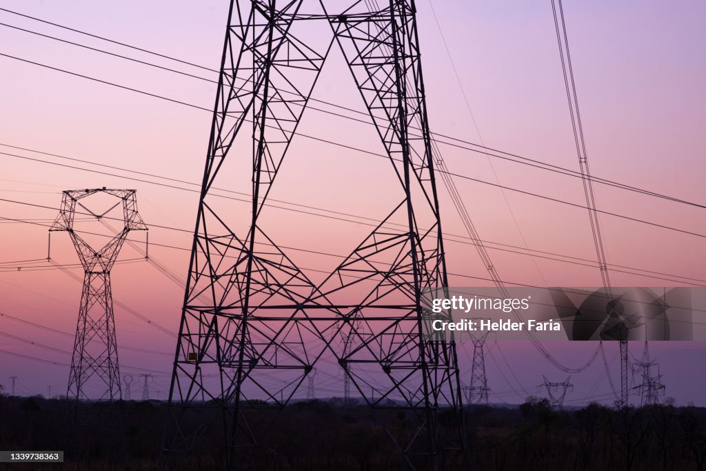 Transmission tower