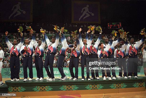 Summer Olympics: : USA Charles Barkley, Grant Hill, Anfernee Hardaway, David Robinson, Scottie Pippen, Mitch Richmond, Reggie Miller, Karl Malone,...