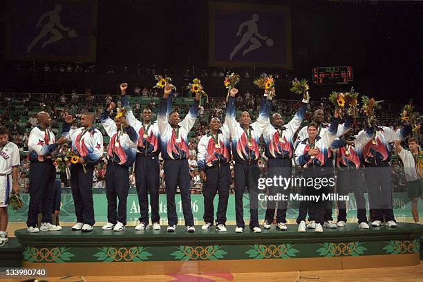 Summer Olympics: : USA Charles Barkley, Grant Hill, Anfernee Hardaway, David Robinson, Scottie Pippen, Mitch Richmond, Reggie Miller, Karl Malone,...