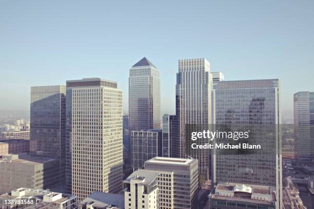 london city view including canary wharf - skyscraper imagens e fotografias de stock