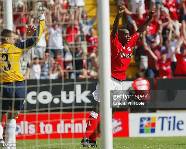 Richard Rufus of Charlton celebrates scoring their second goal as Chelsea appeal against it during the Barclaycard Premiership match between Charlton...